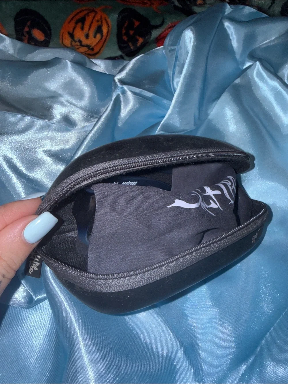 Salt Life Black Oversized Sunglasses with Case
